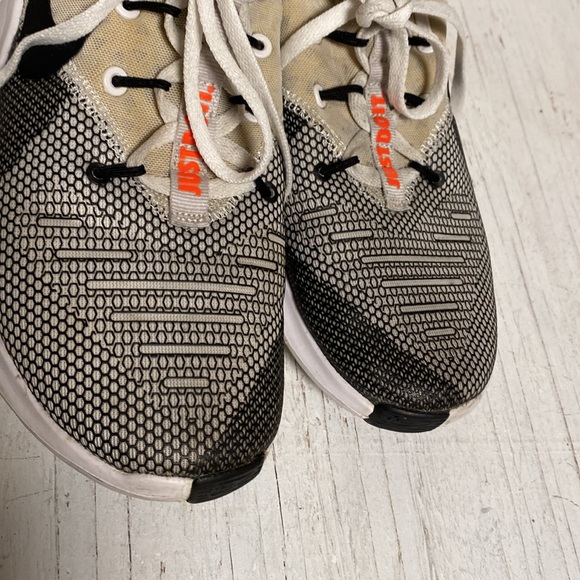 Nike Free TR 8 Women’s  Gym/Cross Training Sneakers - Picture 8 of 10